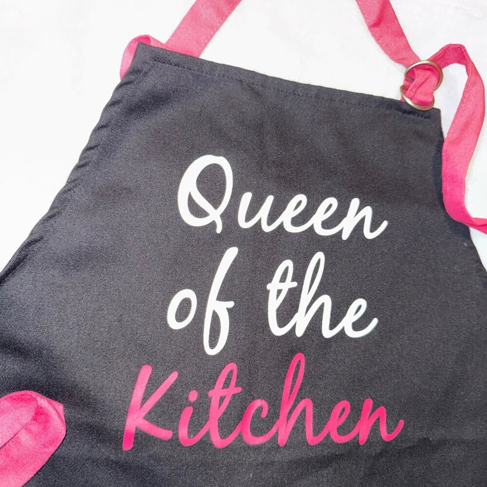 Apron - Picture 2 of 3